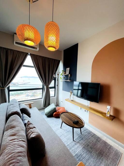 Jesselton Quay - Suite 1 By Staycation Suites Kk Кота Кинабалу Екстериор снимка
